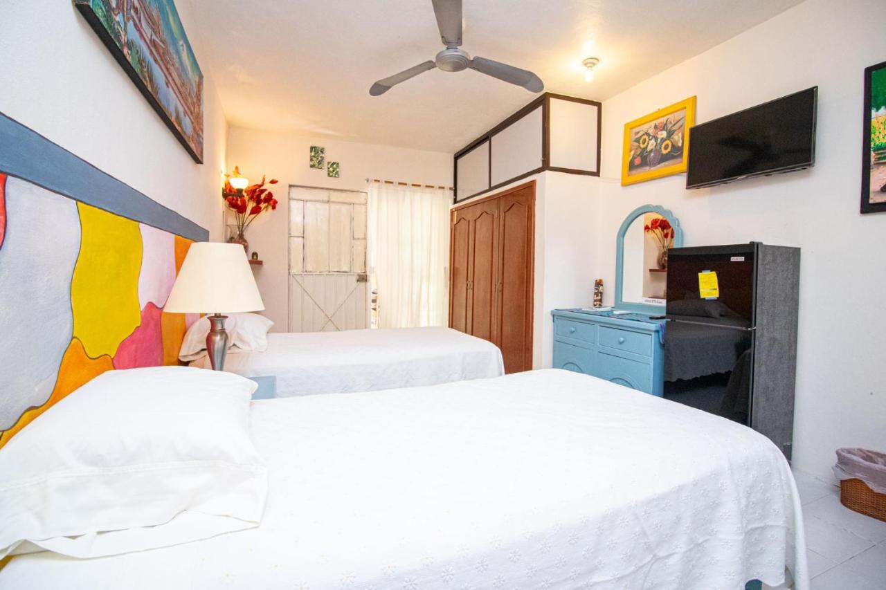Hotel La Casa Del Almendro Playa del Carmen Zewnętrze zdjęcie